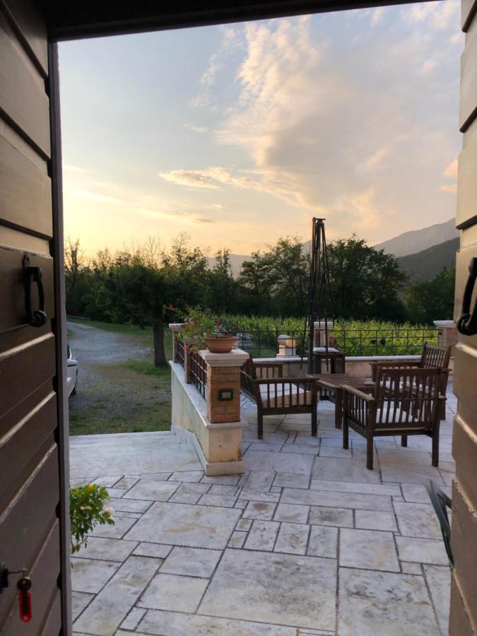 Galleria Ars Apua Bed and Breakfast Carrara Exterior foto